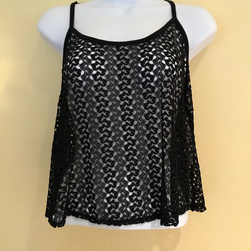 Black crop top L